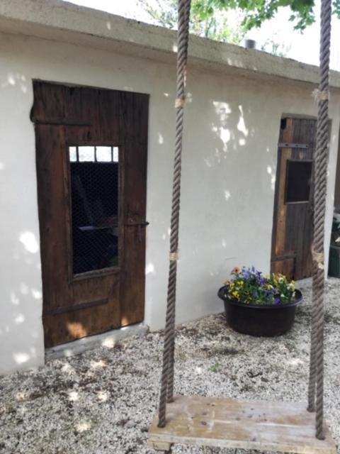 Gites La Ferme De Marguerite Tulette Buitenkant foto